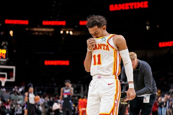 Hawks' Young tossed after firing ball at official