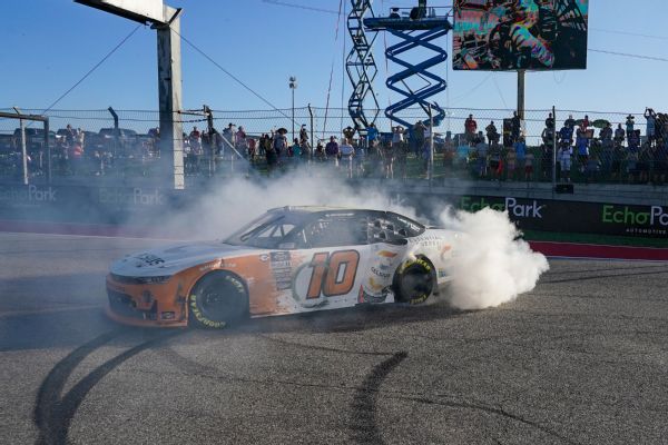 Allmendinger hangs on for Xfinity win at COTA