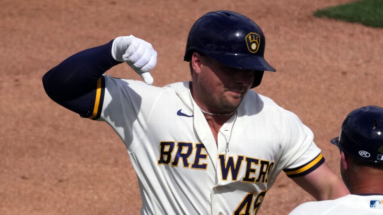 Brewers' Luke Voit impressed with young Milwaukee lineup