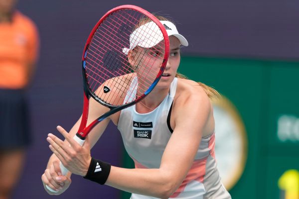 Rybakina, Alcaraz continue to roll at Miami Open