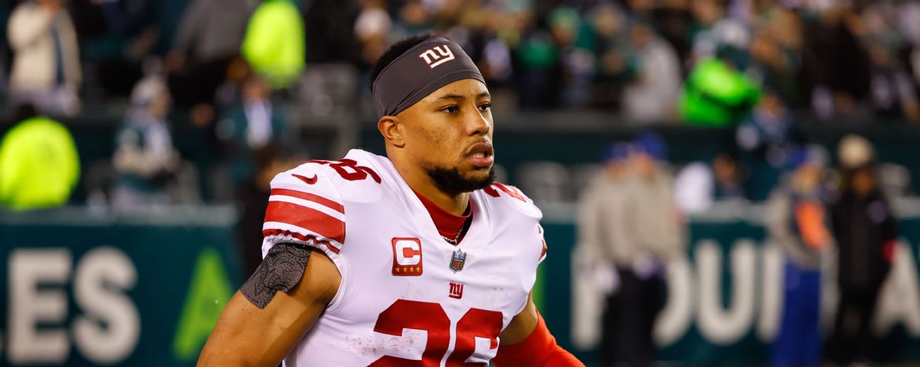 New York Giants cornerback Aaron Robinson (33) during an NFL preseason  football game against the Cincinnati Bengals, Sunday, Aug. 21, 2022 in East  Rutherford, N.J. The Giants won 25-22. (AP Photo/Vera Nieuwenhuis