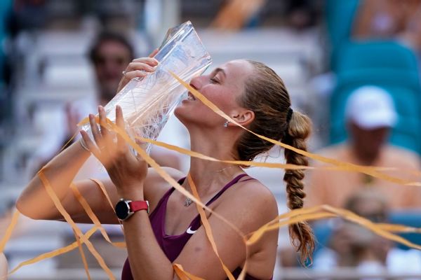 Kvitova upsets Rybakina, wins first Miami Open