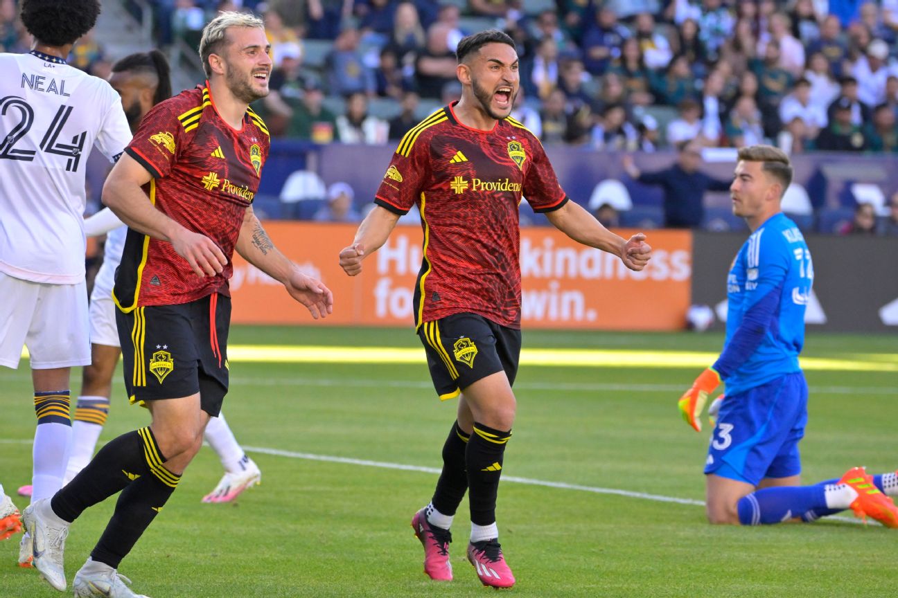 April 29, 2023: Los Angeles Galaxy goalkeeper JONATHAN KLINSMANN (33)  reacts after being scored on during the second half of the MLS Orlando City  vs LA Galaxy soccer match at Exploria Stadium