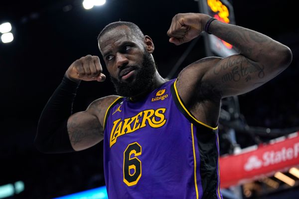 LeBron won’t play in Lakers’ preseason opener