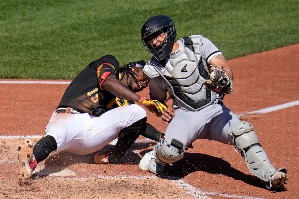 Pirates SS Cruz fractures ankle in collision