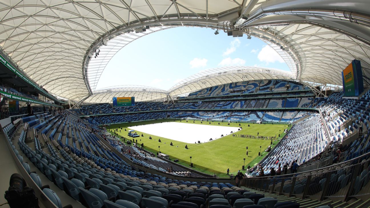 Women's World Cup hosts begin with wins and record crowds after shooting  rocks Auckland