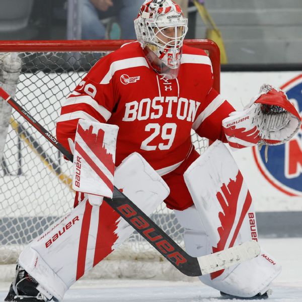 BU goalie Commesso signs deal with Blackhawks