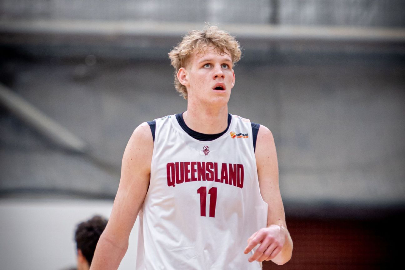 7-3 prospect Zikarsky commits to NBL Next Stars