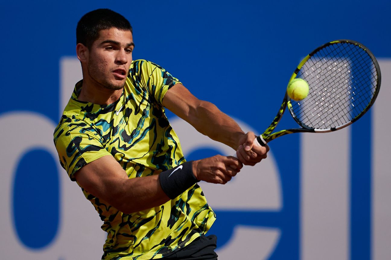 Alcaraz cruises to opening win at Barcelona Open