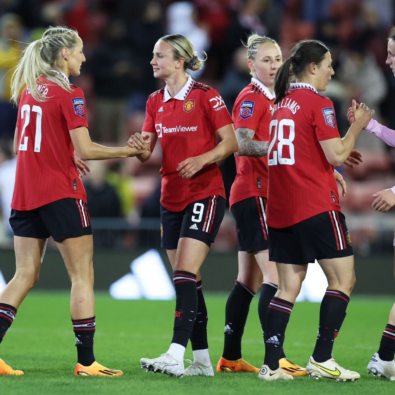 Manchester United 1-0 Arsenal: Women's Super League – as it