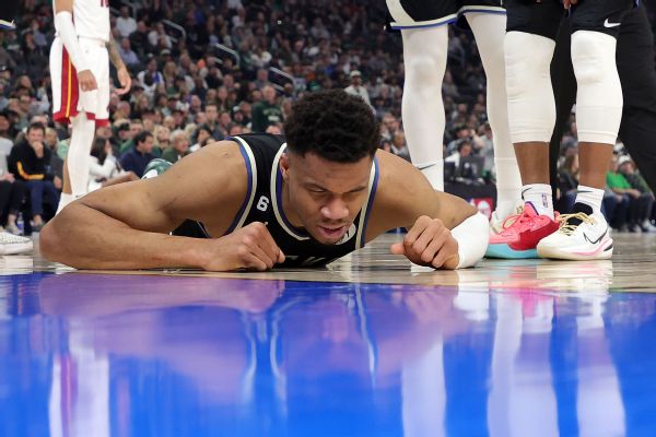 Giannis out for Bucks’ Game 2 with bruised back