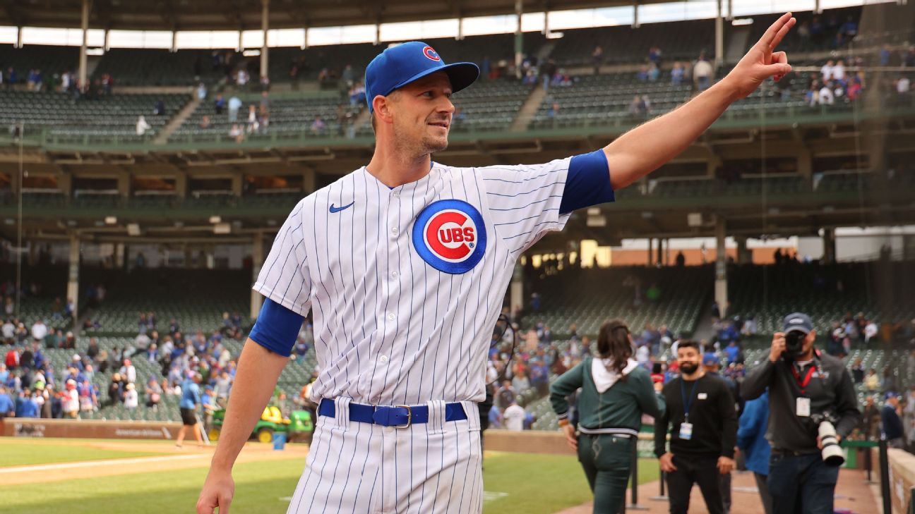 Cubs' Drew Smyly loses perfect game bid to infield dribbler after collision  with catcher