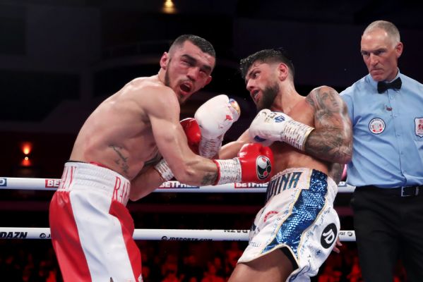 Cordina ekes out decision to reclaim world title