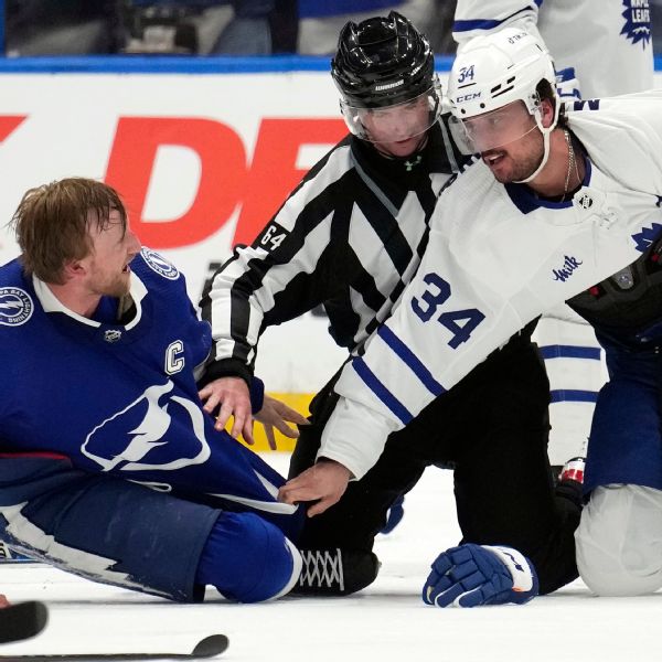 Stars struck: Stamkos, Matthews brawl in Game 3