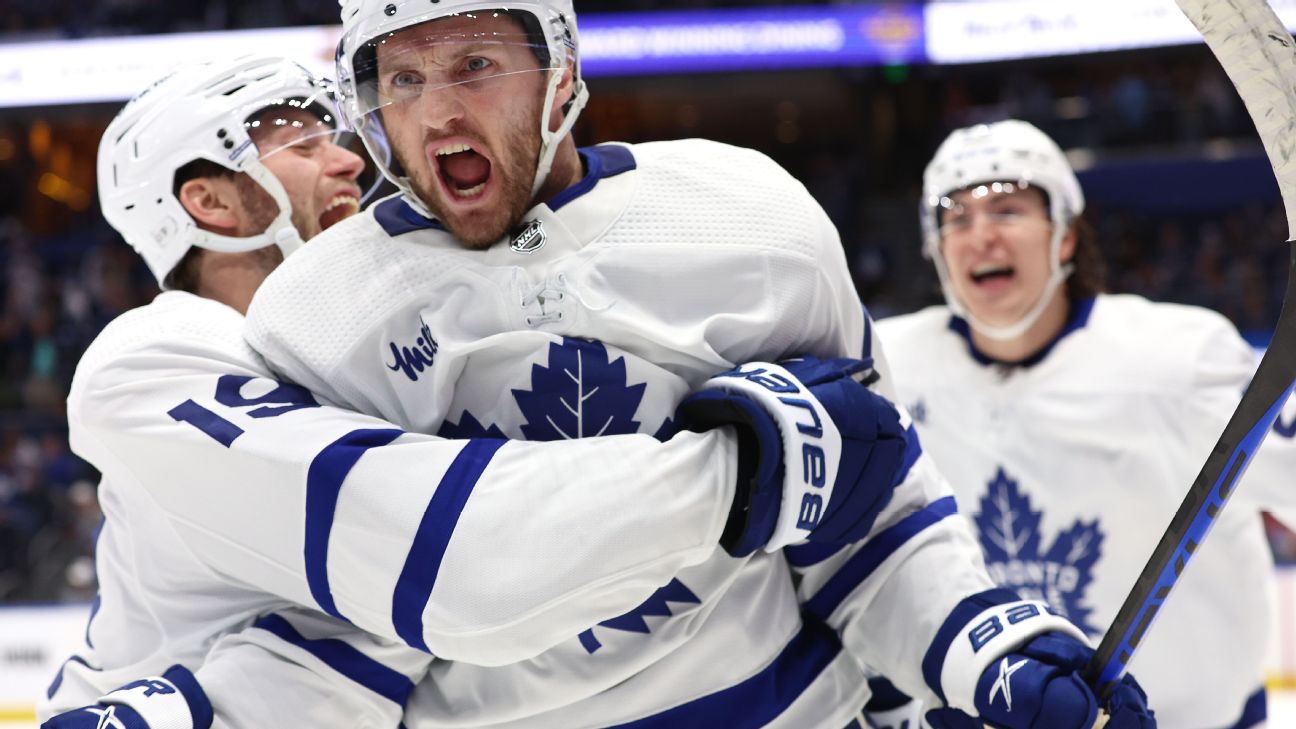 NHL playoffs: Lightning-Maple Leafs Game 1 live updates
