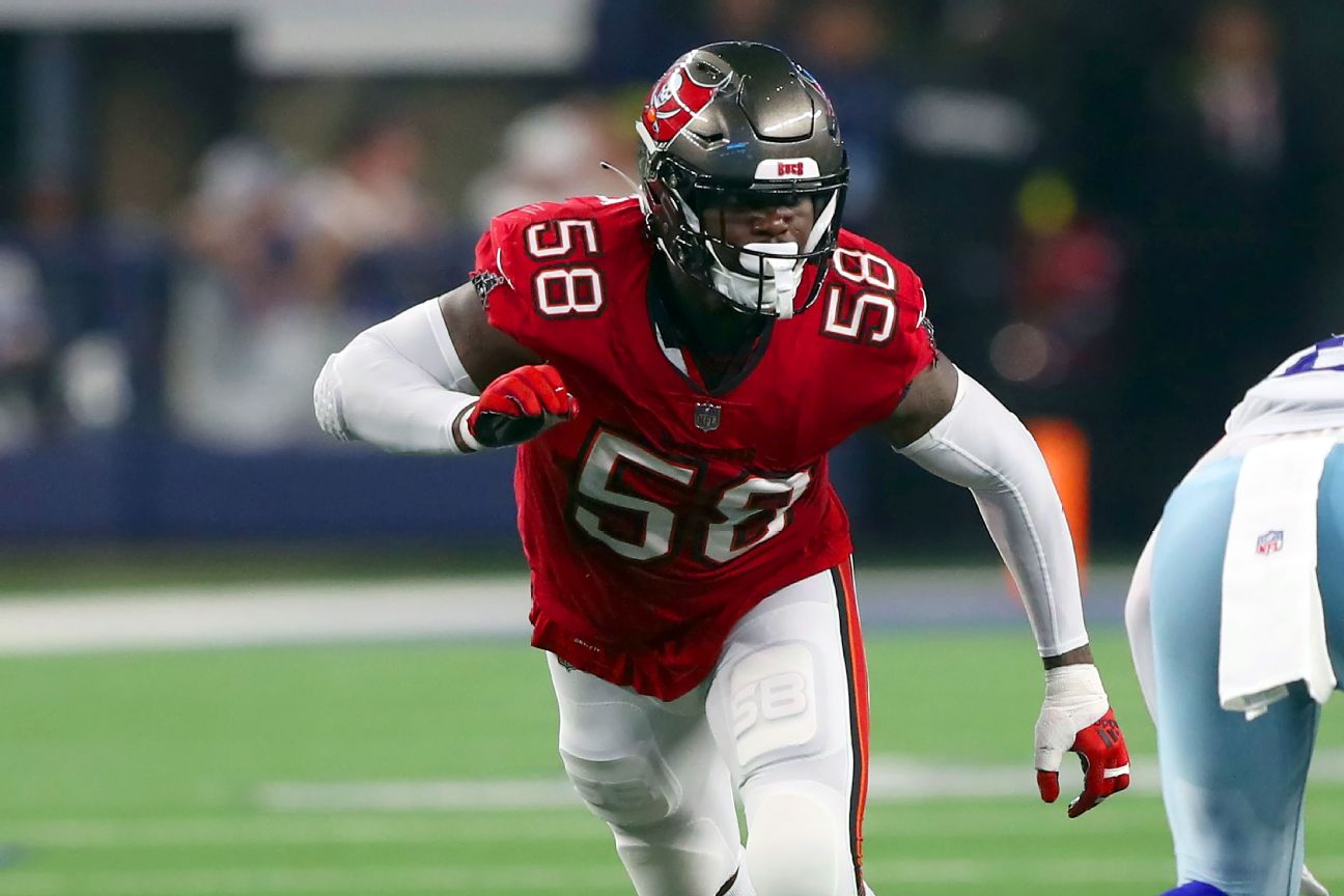Bucs' Barrett clear to practice; Gholston re-signs