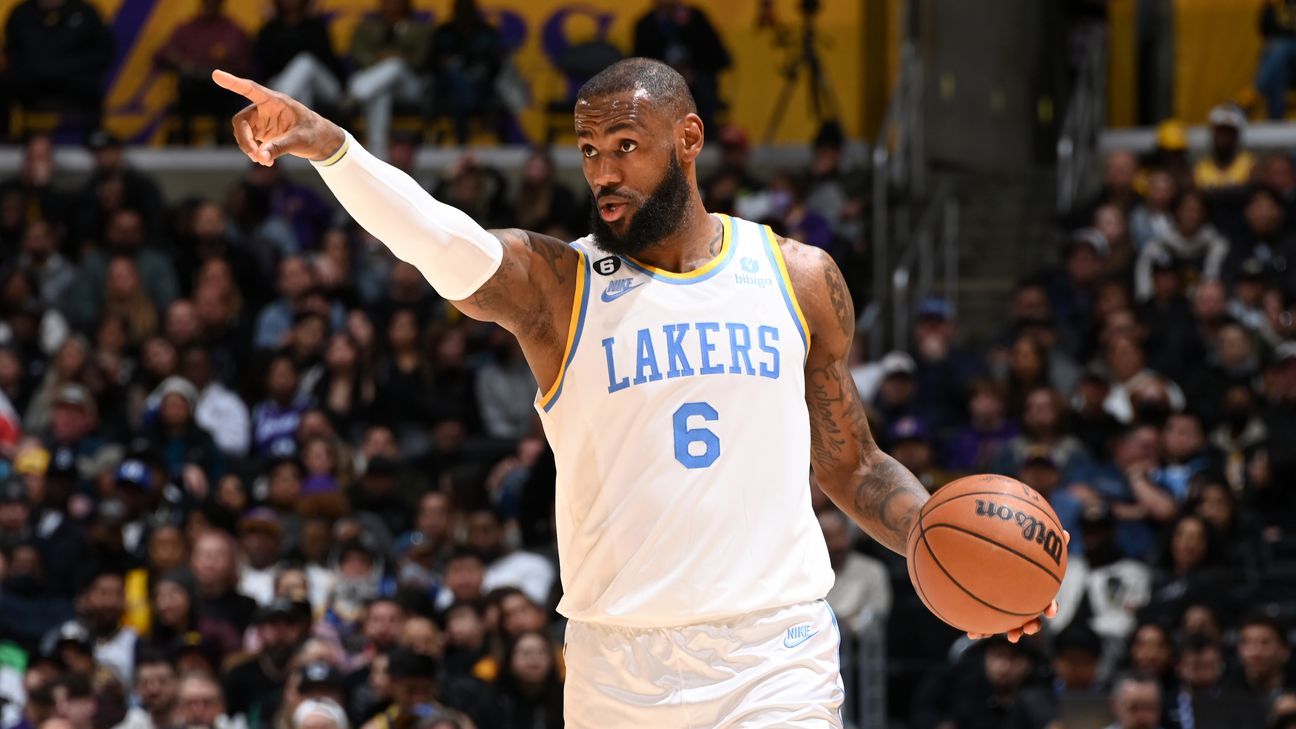 New York Knicks at Los Angeles Lakers odds, picks and predictions