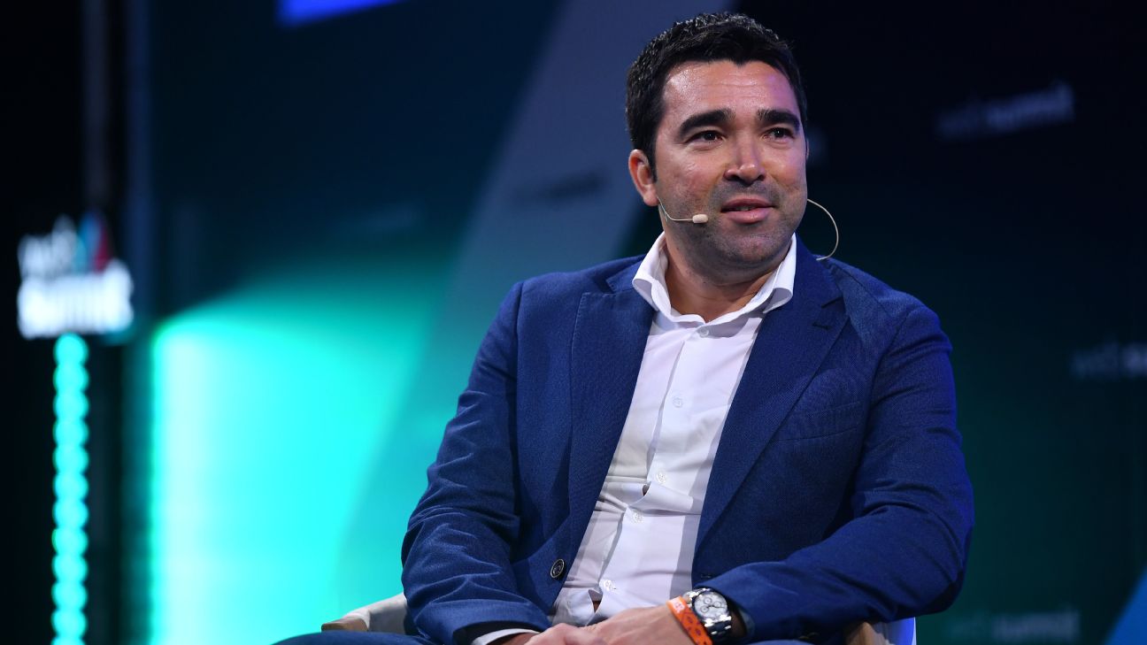 Barcelona announce Deco as sporting director