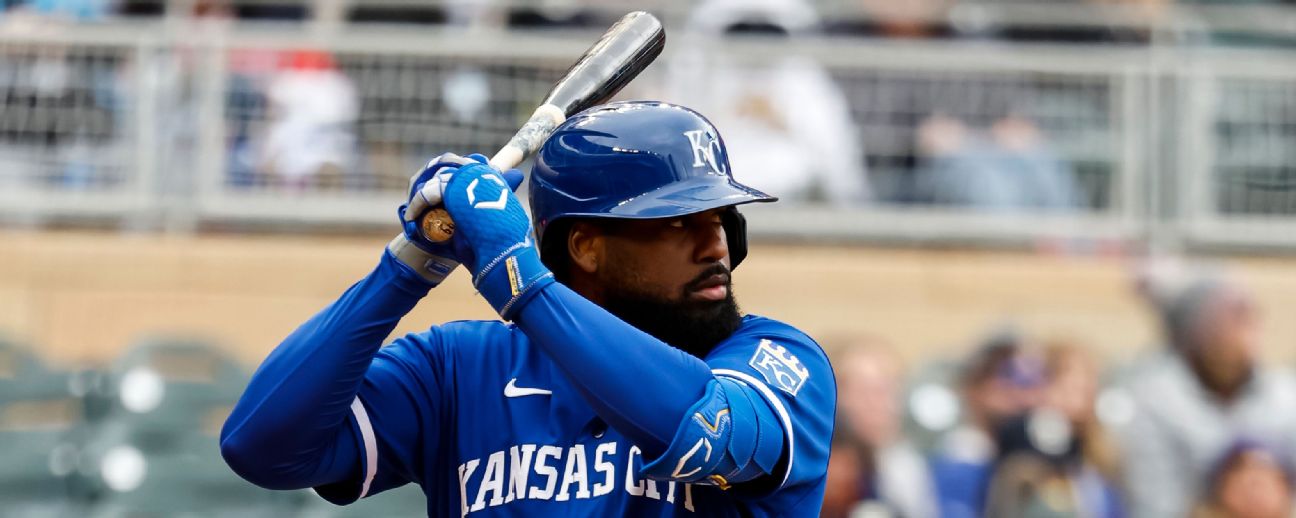 Diving Into Franmil Reyes' 2022 and the Royals DH Situation This Spring –  The Royals Reporter