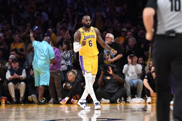 Lakers oust Warriors in rout to reach West finals