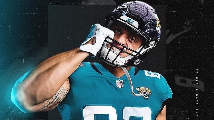 Jaguars sign former Commanders TE Sammis Reyes