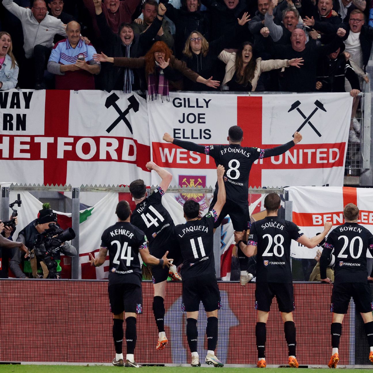 Basileia surpreende em Florença e West Ham vira resultado com AZ Alkmaar -  Conference League - Jornal Record