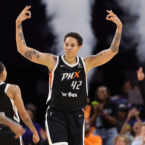 Free agent Brittney Griner re-signs with WNBA's Mercury