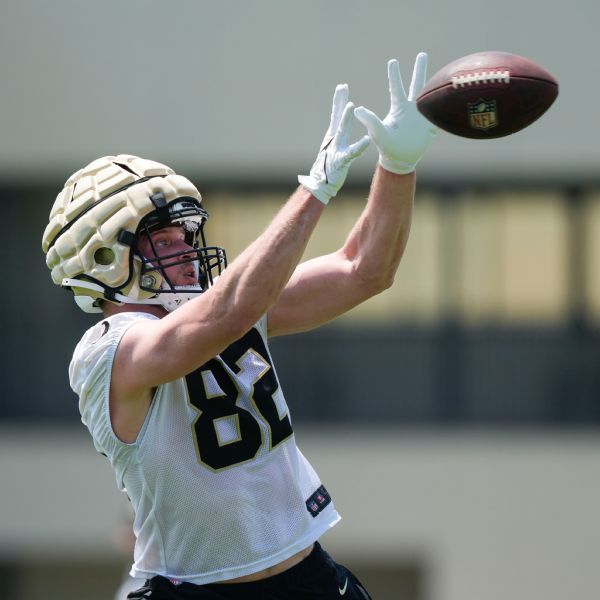 Saints' Moreau says cancer now in full remission