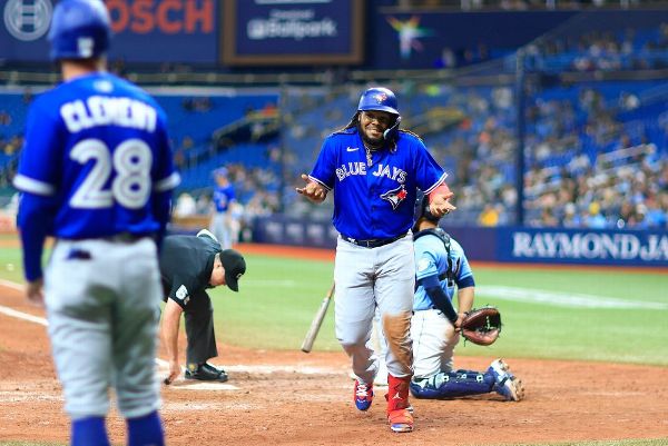 Jays demolish Rays 20-1 behind Vladdy’s 6 RBIs