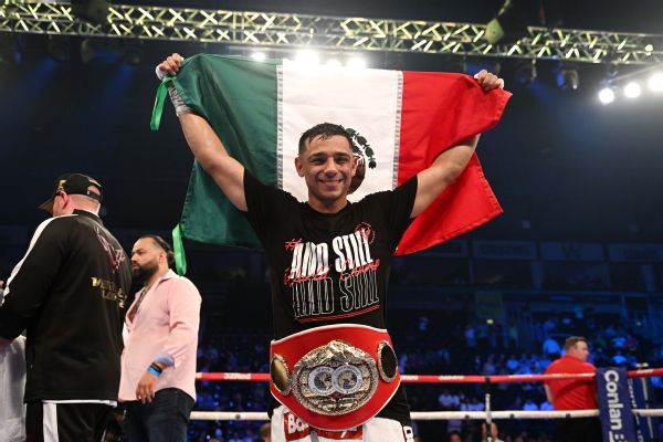 Sources: Lopez-Gonzalez title bout on Sept. 15