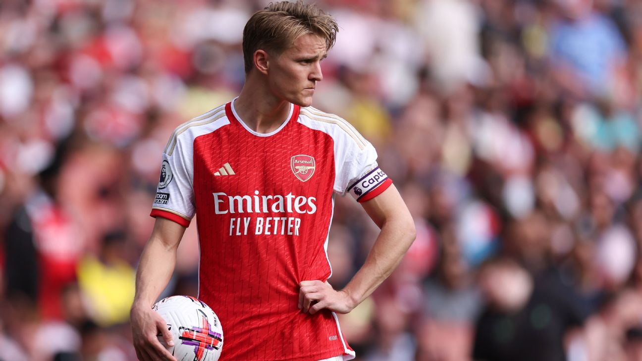 Martin Ødegaard in our new 23/24 Home Kit! 