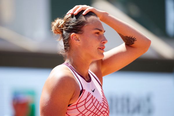 Sabalenka sidesteps media after war questions