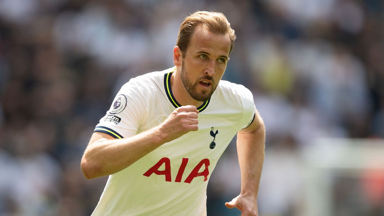Sources: Madrid eye Kane to replace Benzema