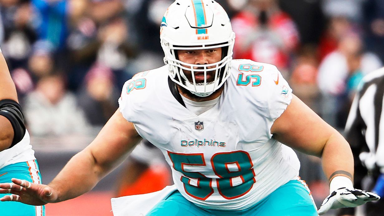 Miami Dolphins plan to use ex-Cowboy Connor Williams at center