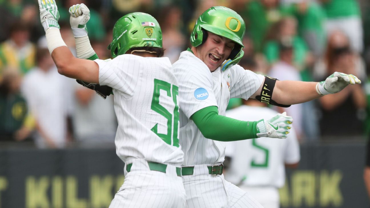 College Baseball: Ducks rally from 8-0 deficit, win Super Regional