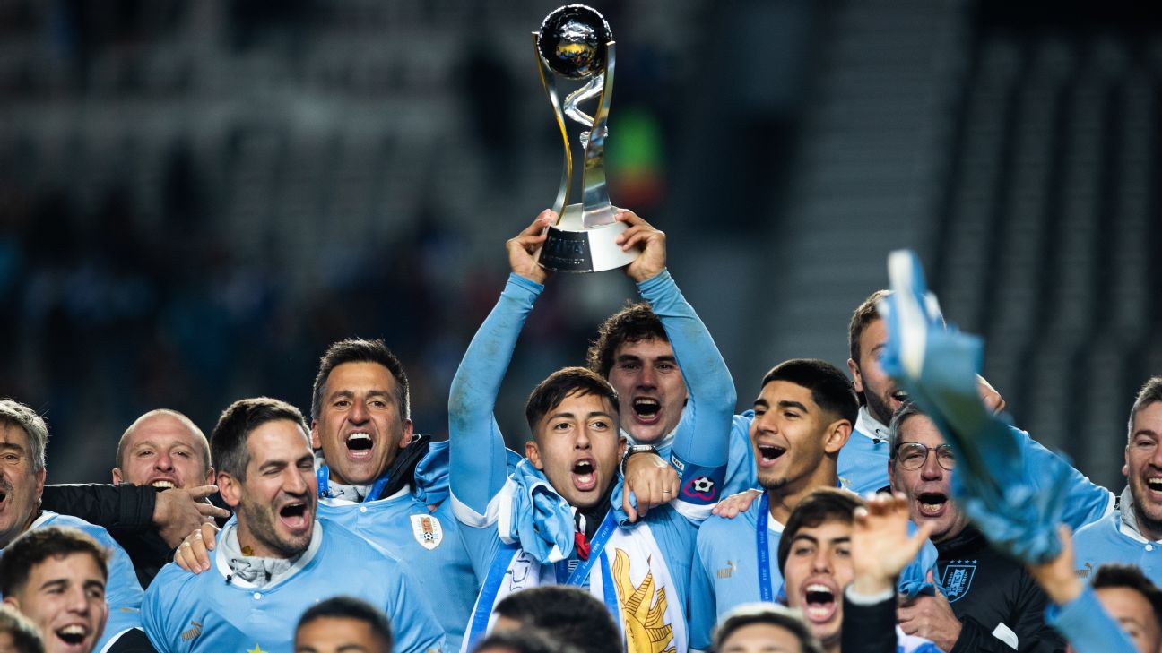 Uruguay's U20 World Cup-winning stars can follow in footsteps of Suarez, Cavani