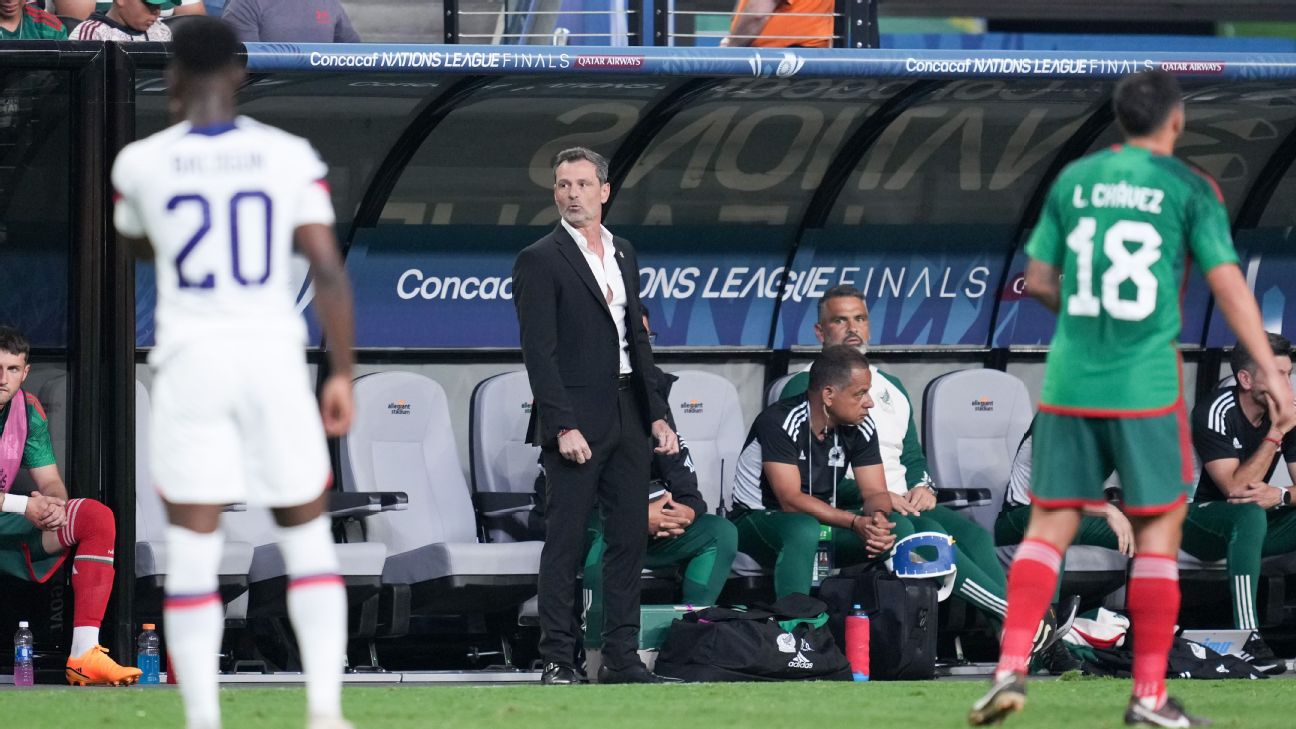 Mexico sacks Cocca; Lozano interim coach