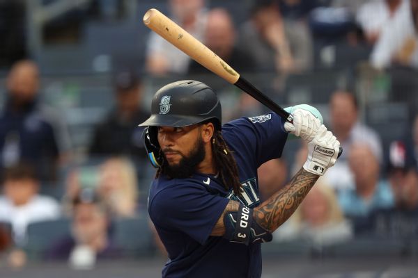 Mariners SS J.P. Crawford back from IL after missing 24 games