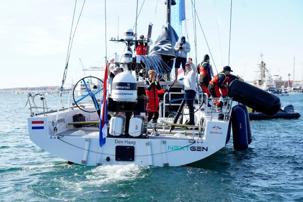 Orcas attack boat during around-the-world race