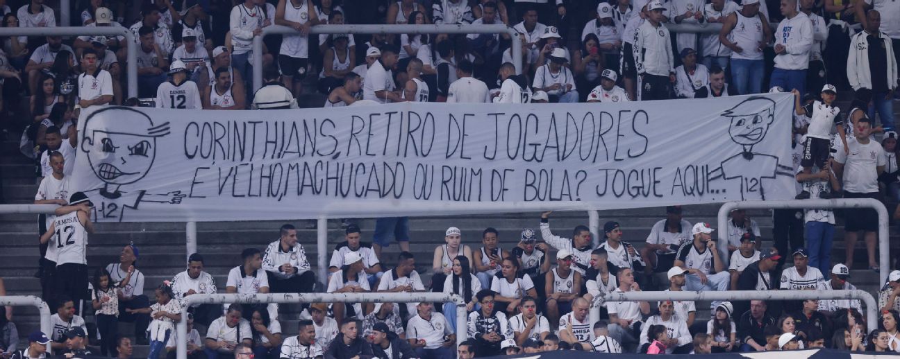 Corinthians registra pior público na temporada em vitória contra o