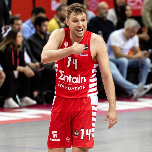 Kings strike deal with EuroLeague MVP Vezenkov
