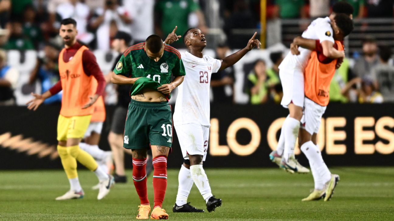 Lozano suffers first loss with Mexico as alternate players fail to impress vs. Qatar in Gold Cup