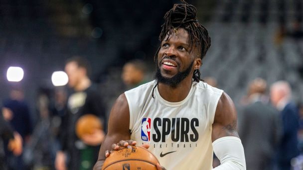 Sources: Los Angeles Lakers hiring assistant coach DeMarre Carroll