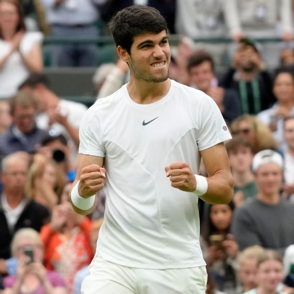 Alcaraz advances at Wimbledon in under 2 hours