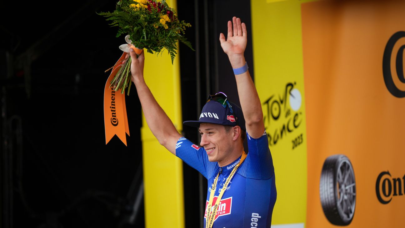 Philipsen wins third stage of the Tour de France, Yates keeps