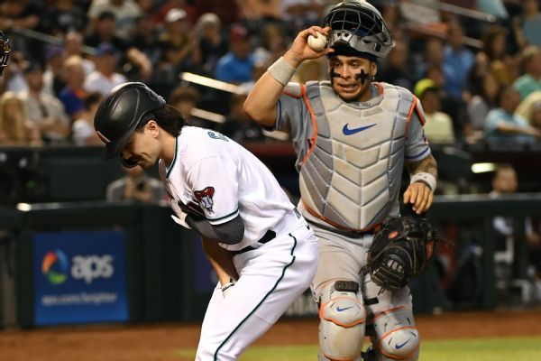 D-backs’ Carroll avoids big injury, back in lineup