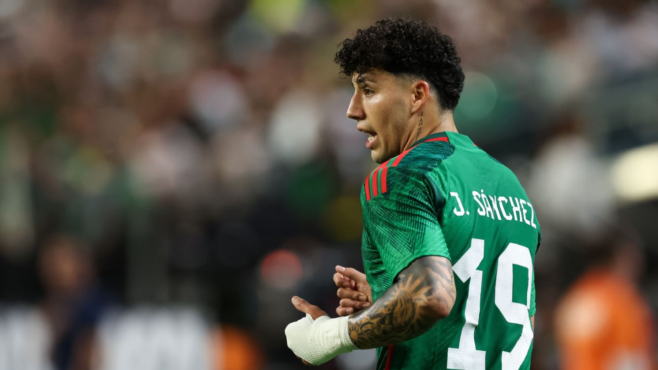 Sanchez: Mexico didn't care about U.S. final