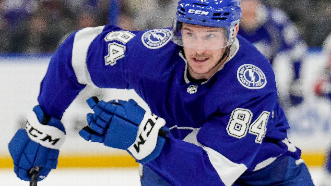 Tanner Jeannot, Tampa Bay Lightning agree on 2-year contract - ESPN