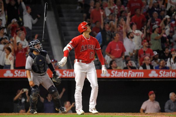 Ohtani's 35th HR, plus bat flip, sparks Angels win