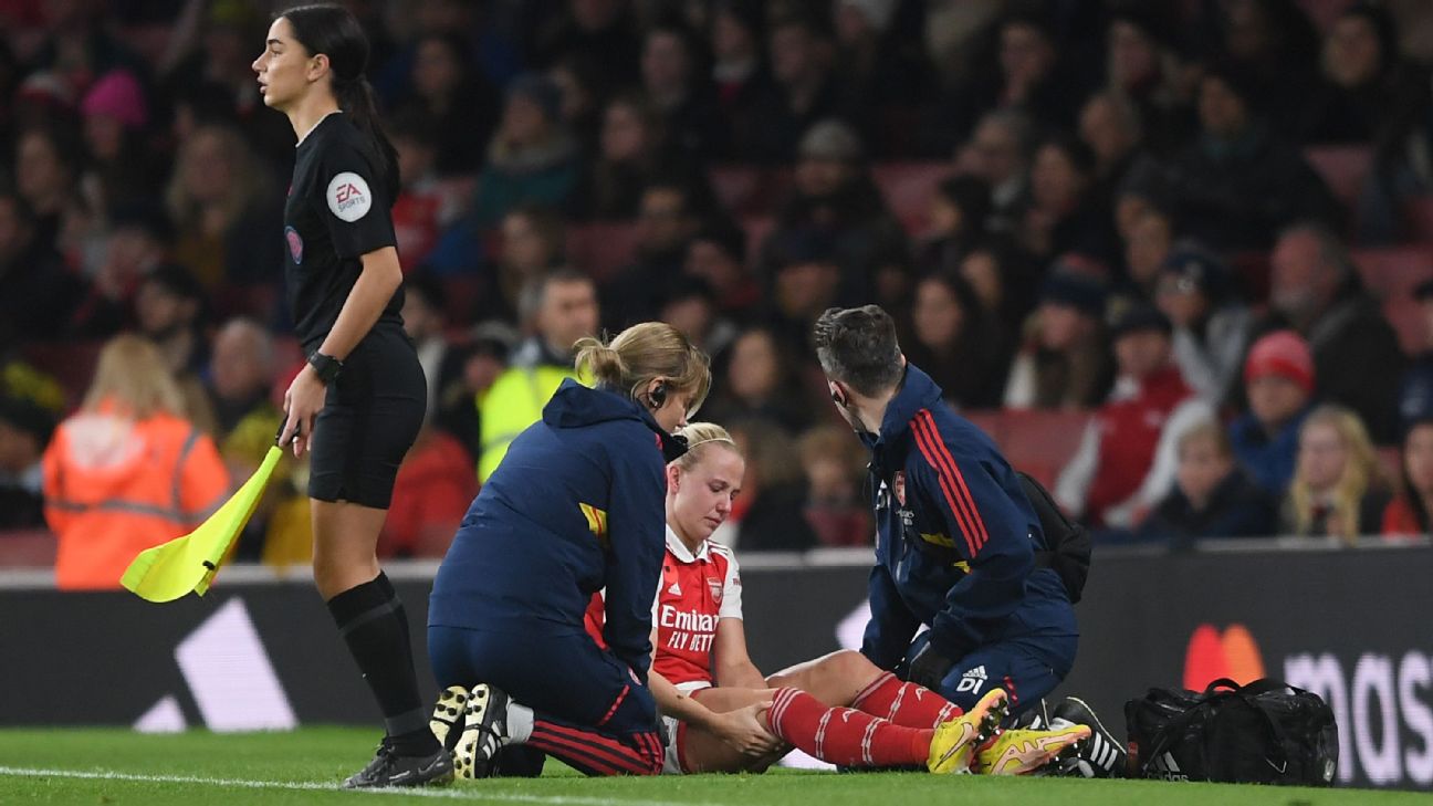 Arsenal and England's Leah Williamson suffers 'significant' hamstring  injury - The Athletic